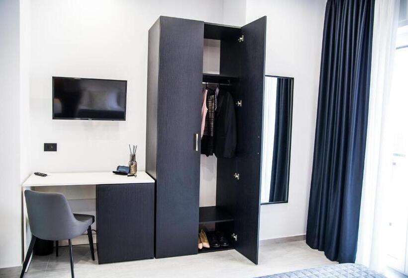 스탠다드 룸 풀장 전망, Maison De Julia Pompei