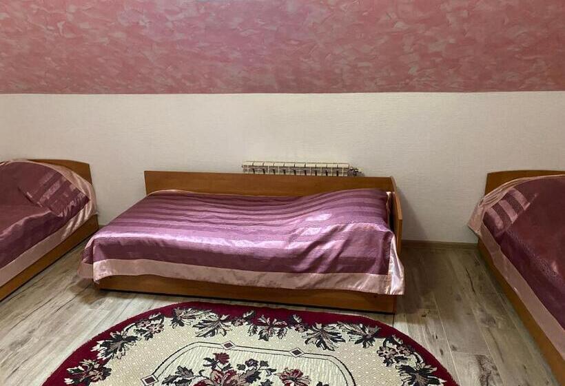 Номер Стандарт Трехместный, атлант