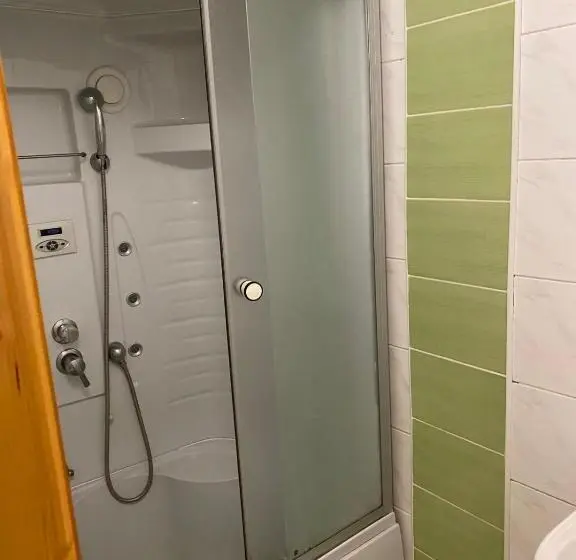 スタンダード４人部屋, атлант