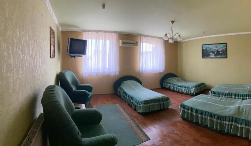 スタンダード４人部屋, атлант