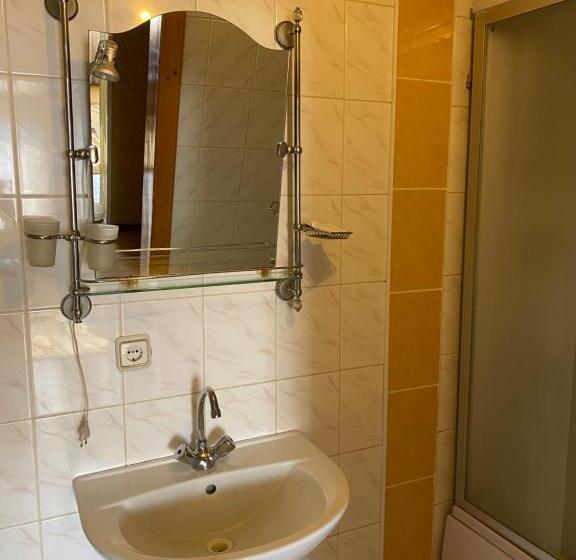 Люкс Кровать Кинг, атлант