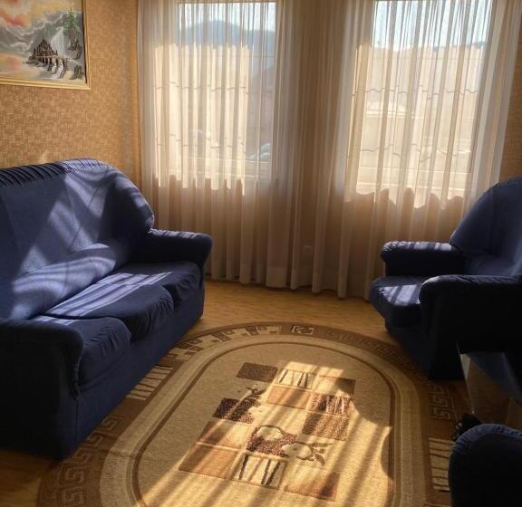 Люкс Кровать Кинг, атлант