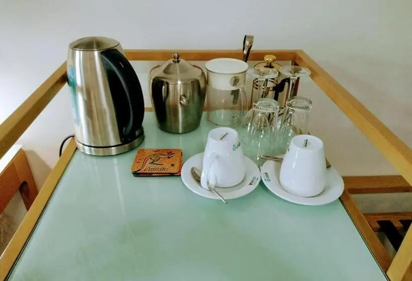 اتاق لوکس با بالکن و چشم‌انداز دریا, Darwin Harbour Suite