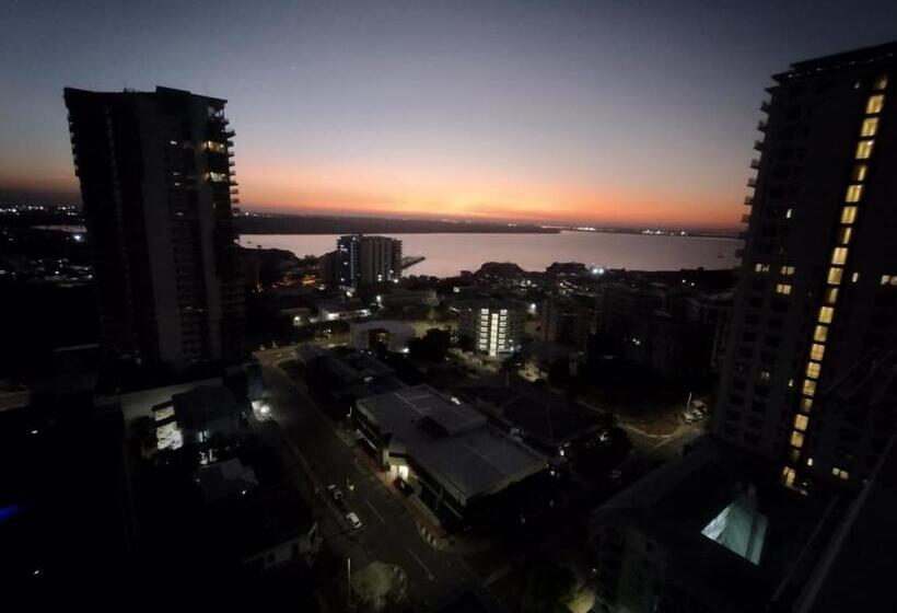 豪华海景房带阳台, Darwin Harbour Suite