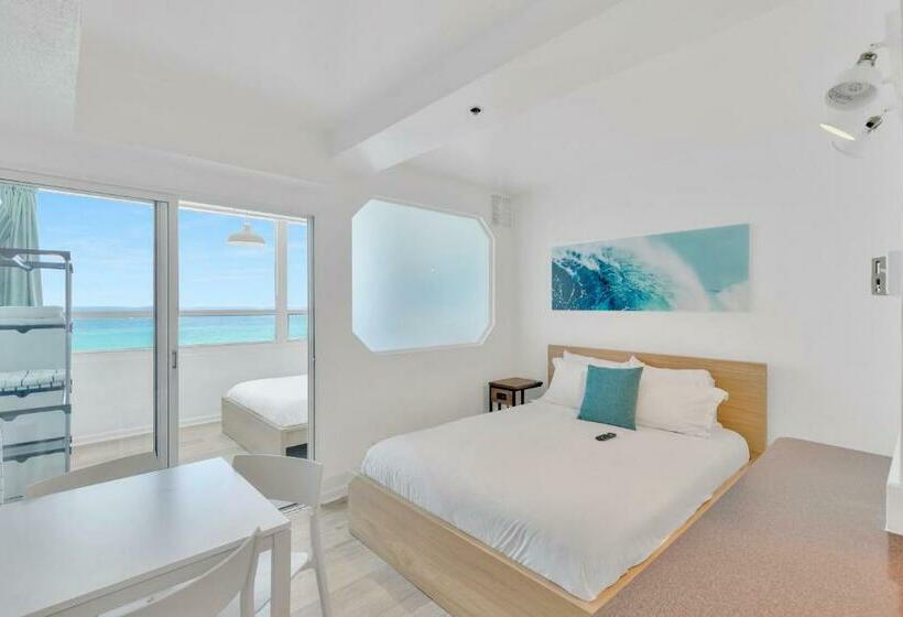 استودیوی استاندارد, Seastays Apartments