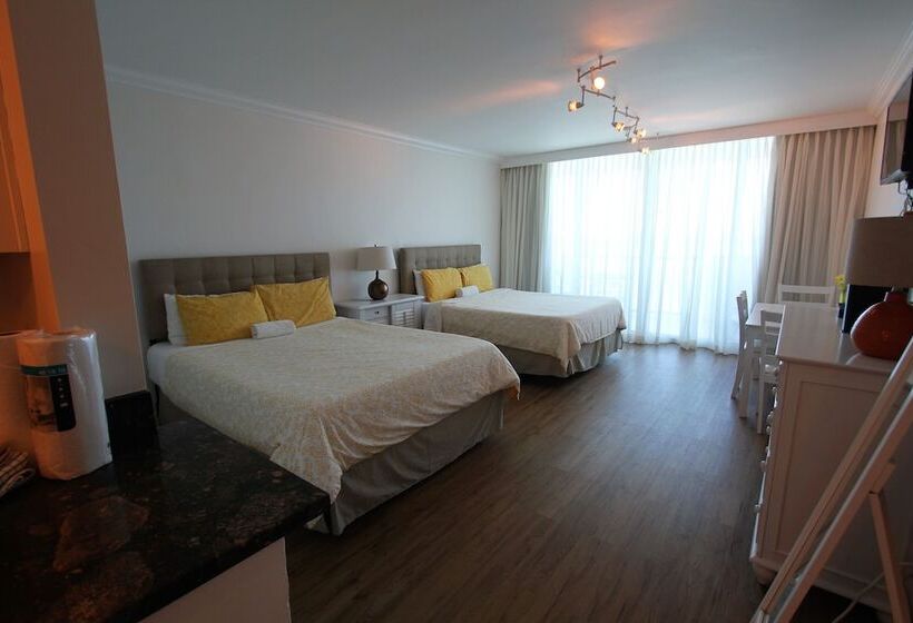 استودیوی استاندارد, Seastays Apartments