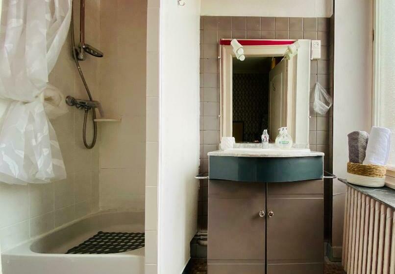 Номер Economy, Chambre Hote Urban Chic Proche Bagnoles Sdd Privative Au Calme