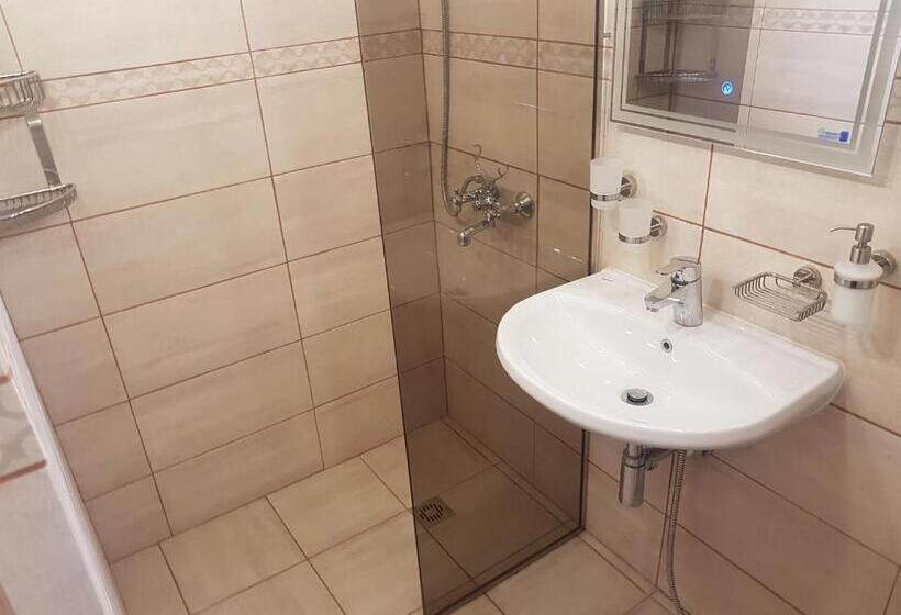 1 Bedroom Apartment Lake View, дургунската къща  Durgunskata Kashta