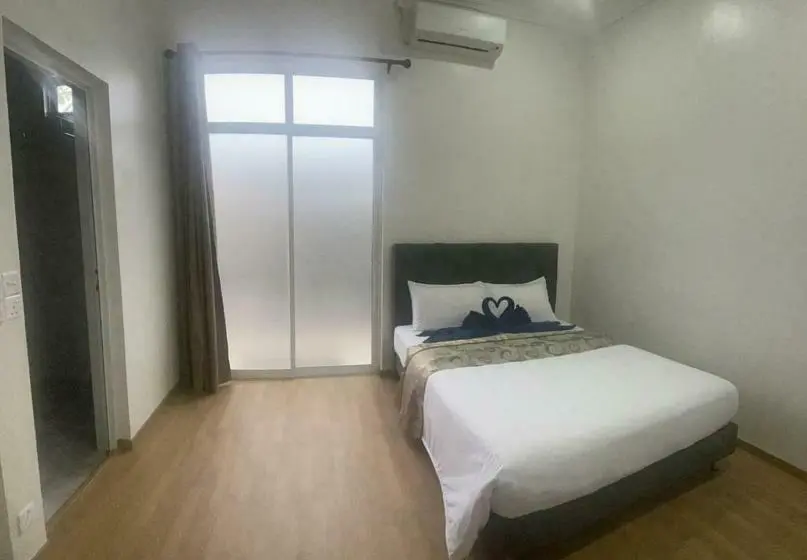 Camera Deluxe, Ihaven Thulusdhoo