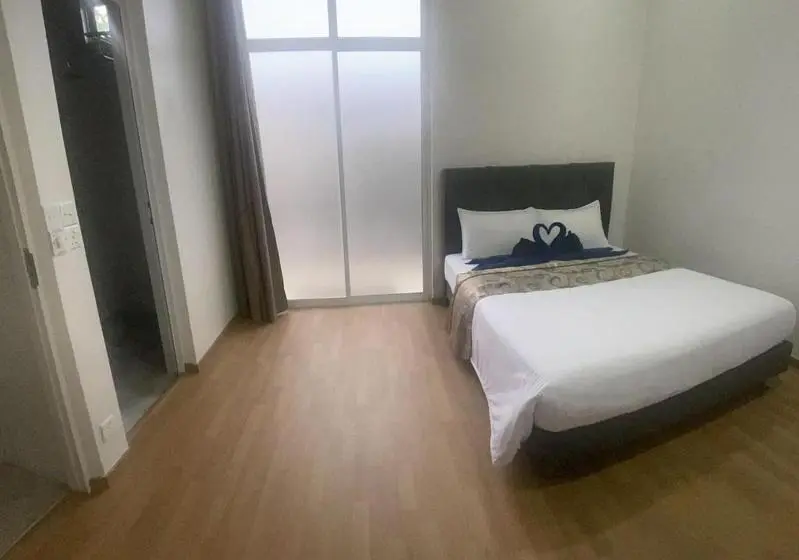 Camera Deluxe, Ihaven Thulusdhoo