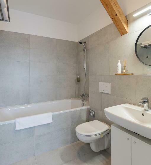 חדר סטנדרט, Restovna