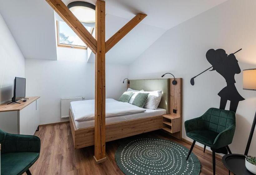 חדר סטנדרט, Restovna