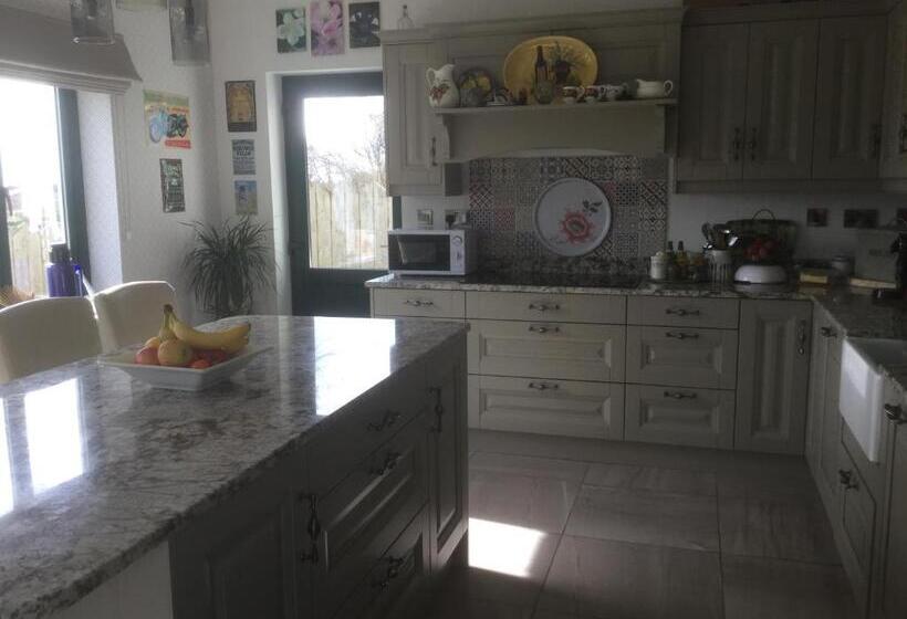 חדר דלוקס, Tullybeggs B&b