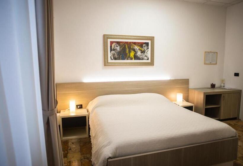 اتاق استاندارد با تخت بزرگ, B&b Palazzo Storico Di Nicola