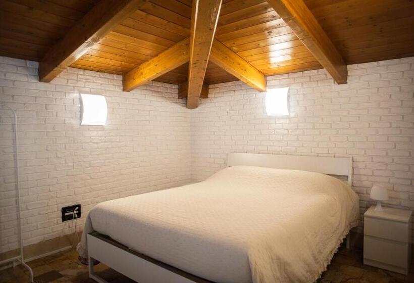 اتاق لوکس چهار تخته, B&b Palazzo Storico Di Nicola