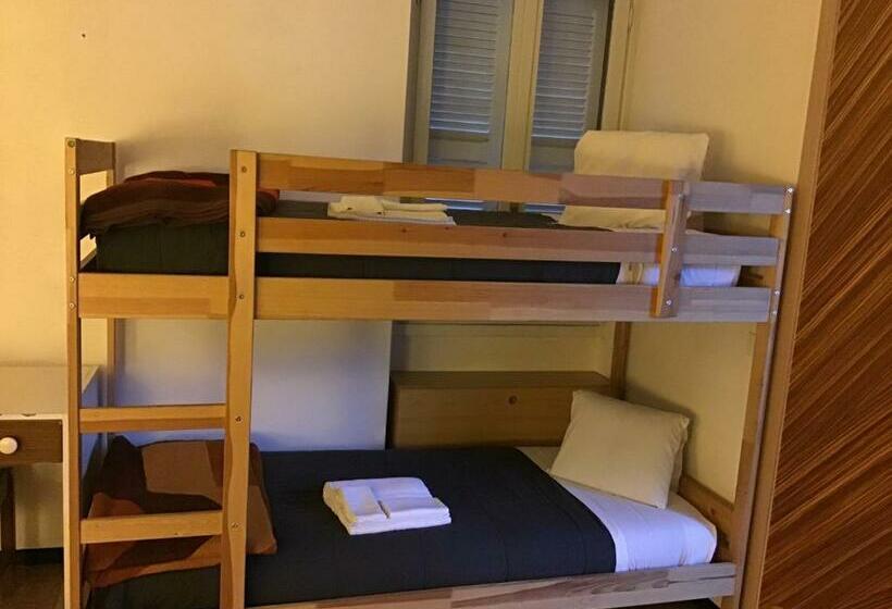 Quarto Familiar, Ostello Mirabeau