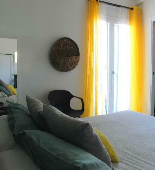 اتاق استاندارد با بالکن, Citroom Green City Rooms