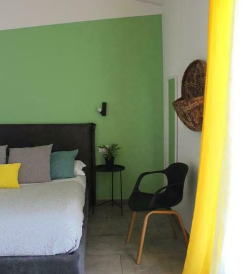 اتاق استاندارد با بالکن, Citroom Green City Rooms