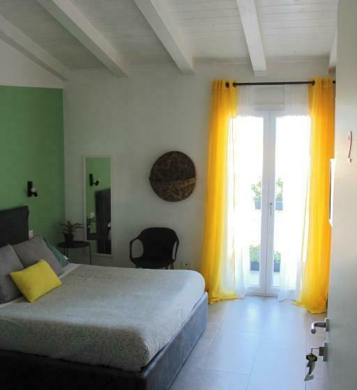 اتاق استاندارد با بالکن, Citroom Green City Rooms