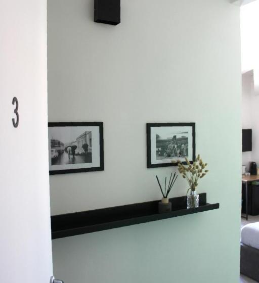 اتاق استاندارد با بالکن, Citroom Green City Rooms