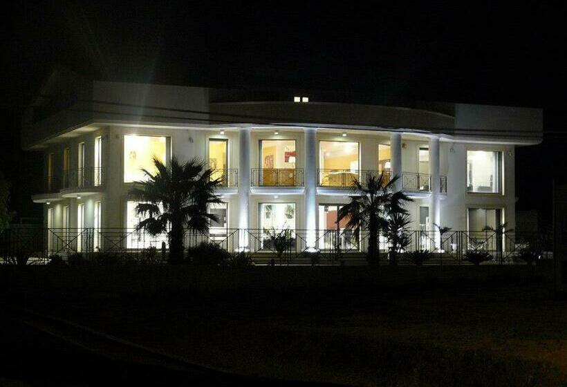 سوییت جونیور, Villa Floyd Charming Rooms B&b