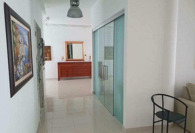 سوییت جونیور, Villa Floyd Charming Rooms B&b