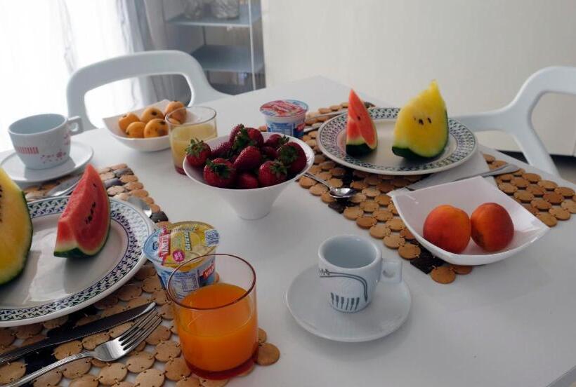 اتاق استاندارد با بالکن, Villa Floyd Charming Rooms B&b