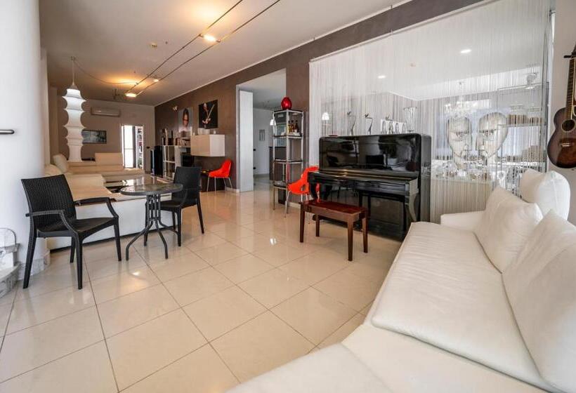 اتاق لوکس, Villa Floyd Charming Rooms B&b