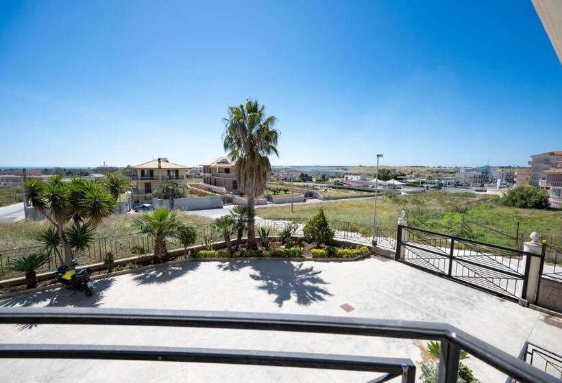 اتاق استاندارد با بالکن, Villa Floyd Charming Rooms B&b