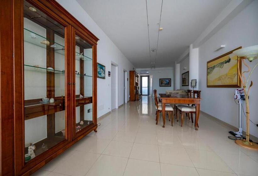 اتاق استاندارد با بالکن, Villa Floyd Charming Rooms B&b