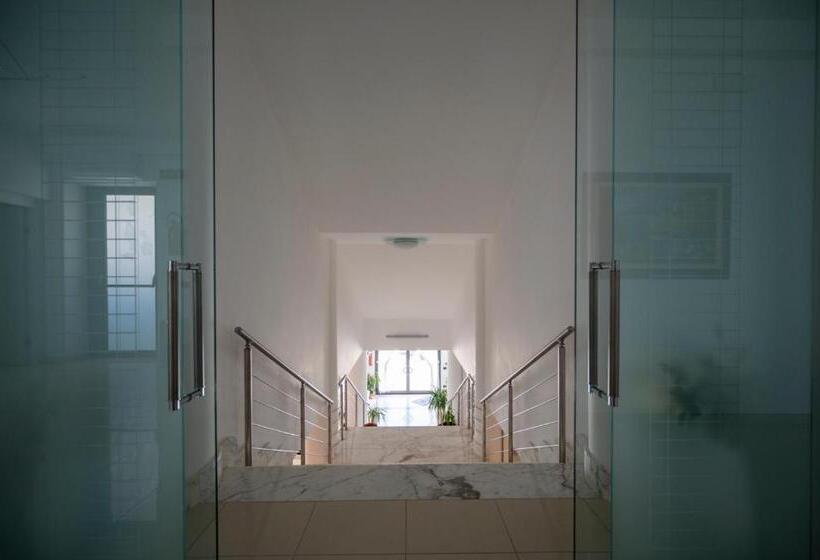 اتاق لوکس با بالکن, Villa Floyd Charming Rooms B&b