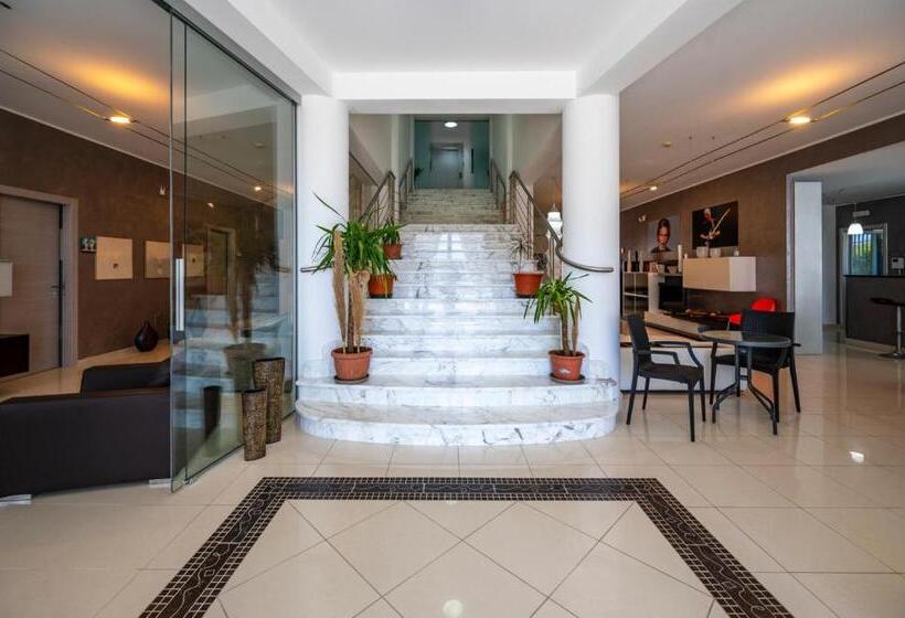 Номер Deluxe с Балконом, Villa Floyd Charming Rooms B&b