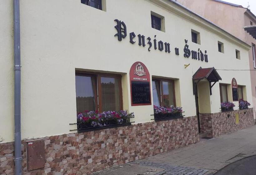 חדר סטנדרט לשלושה עם מרפסת, Penzion U šmídů Náměstí