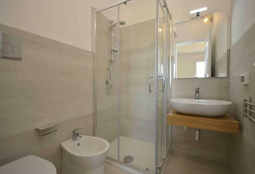 패밀리 룸, Villa Degli Alberi