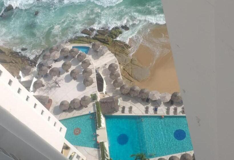 Deluxe Suite Sea View, Suite En Torres Gemelas Vista Al Mar