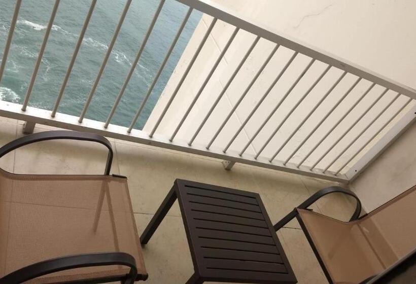 Deluxe Suite Sea View, Suite En Torres Gemelas Vista Al Mar