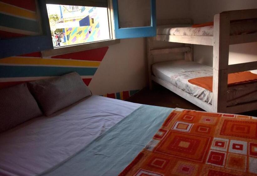 اتاق استاندارد چهار تخته, Hostel Joven Casa Reggae