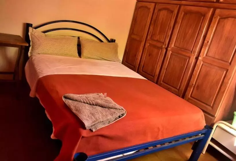 اتاق استاندارد با سرویس بهداشتی مشترک, Hostel Joven Casa Reggae