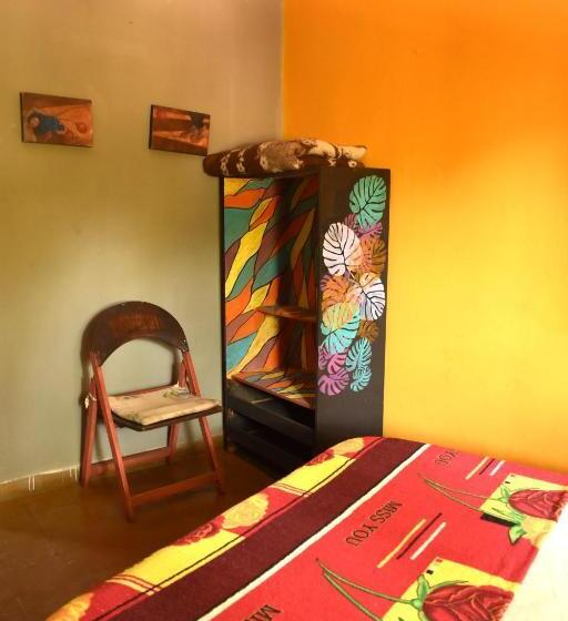 اتاق اکونومی, Hostel Joven Casa Reggae