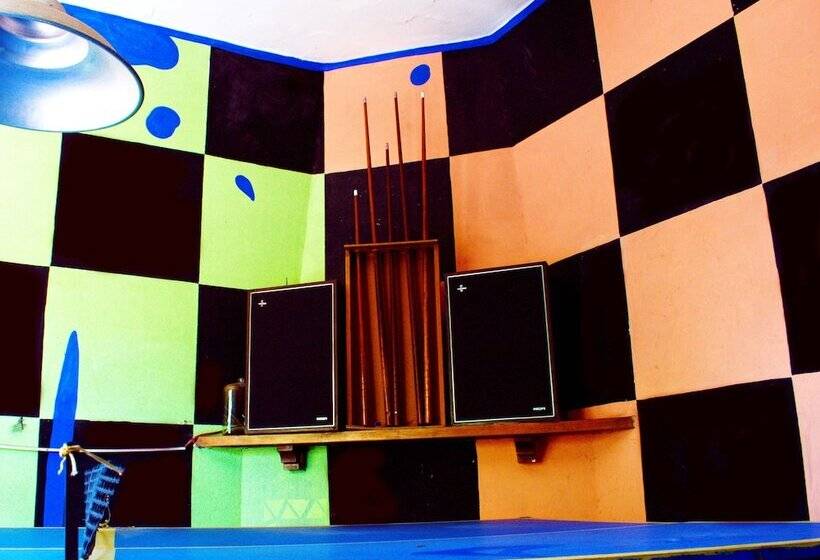 اتاق استاندارد سه نفره, Hostel Joven Casa Reggae