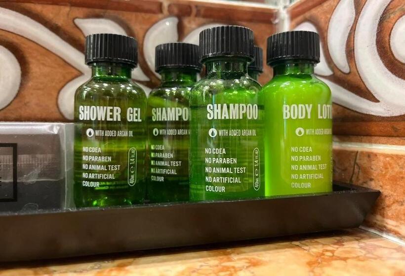 سوییت جونیور, La Place