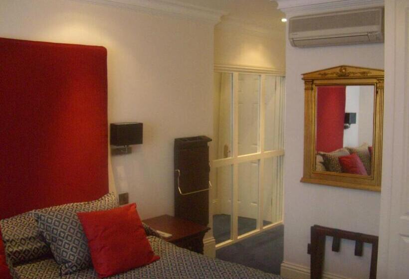 سوییت جونیور, La Place