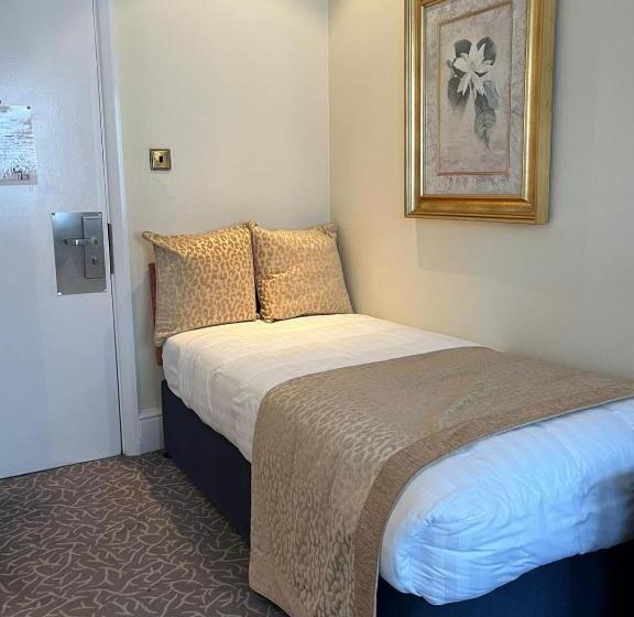 سوییت جونیور, La Place