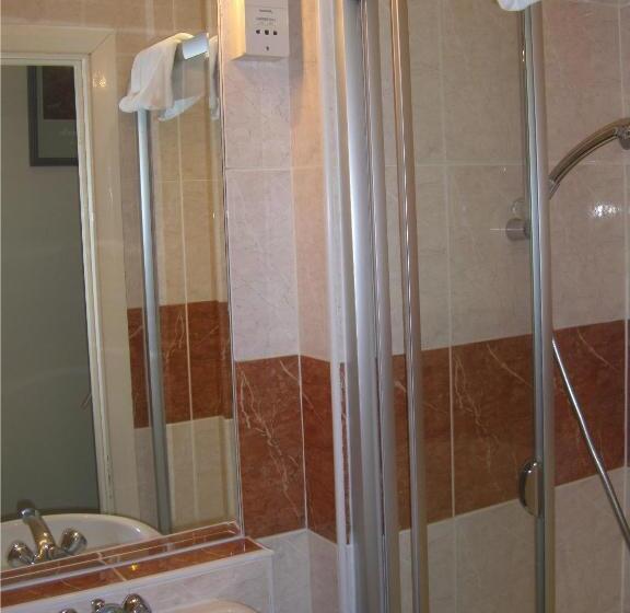 اتاق استاندارد یک نفره, La Place