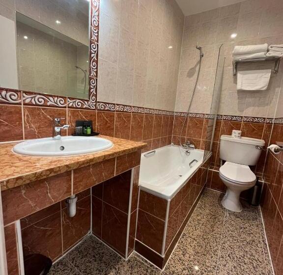 اتاق استاندارد با تخت بزرگ, La Place