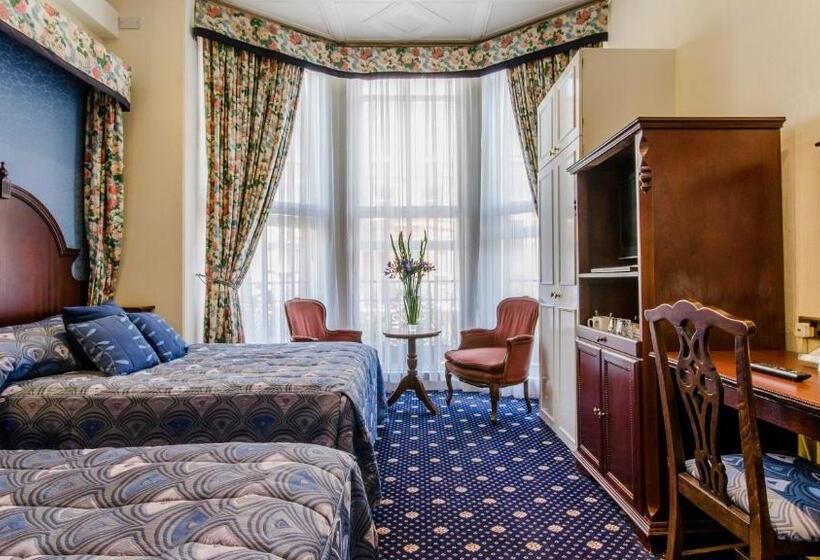 اتاق خانوادگی, La Place