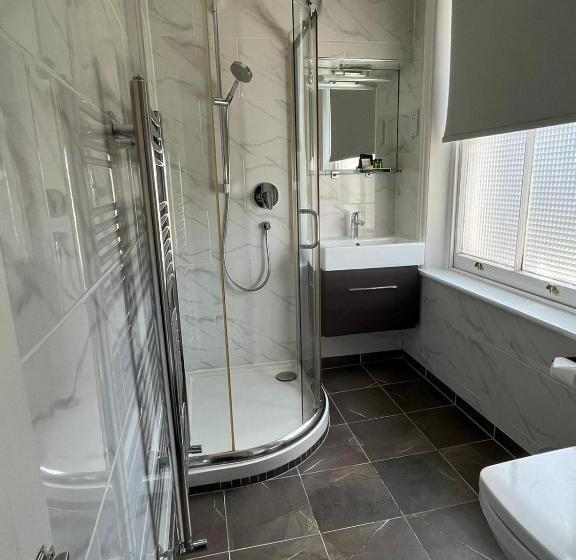 سوییت جونیور, La Place