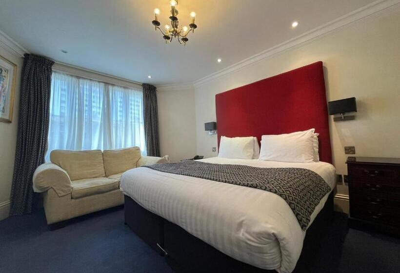 سوییت جونیور, La Place