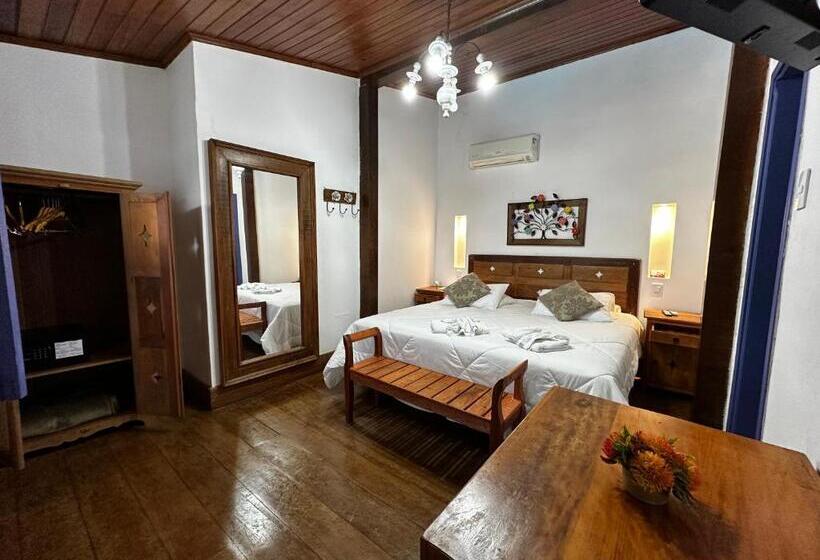 اتاق استاندارد با وان آب گرم, Ponta Do Morro