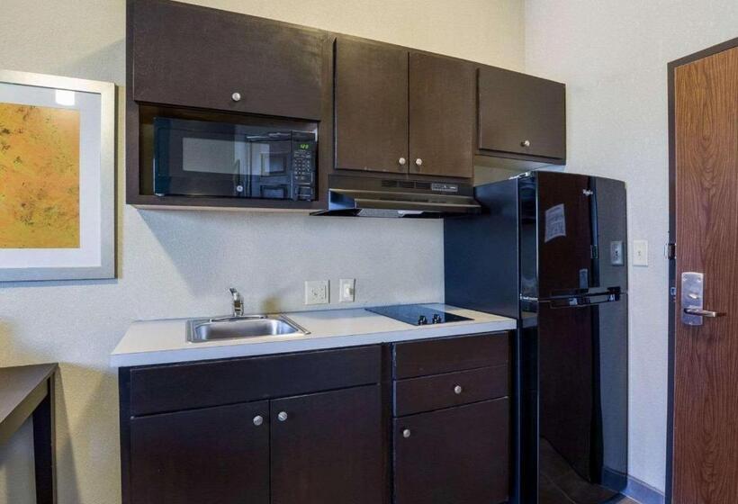 Номер Стандарт, Hallmarc Studios